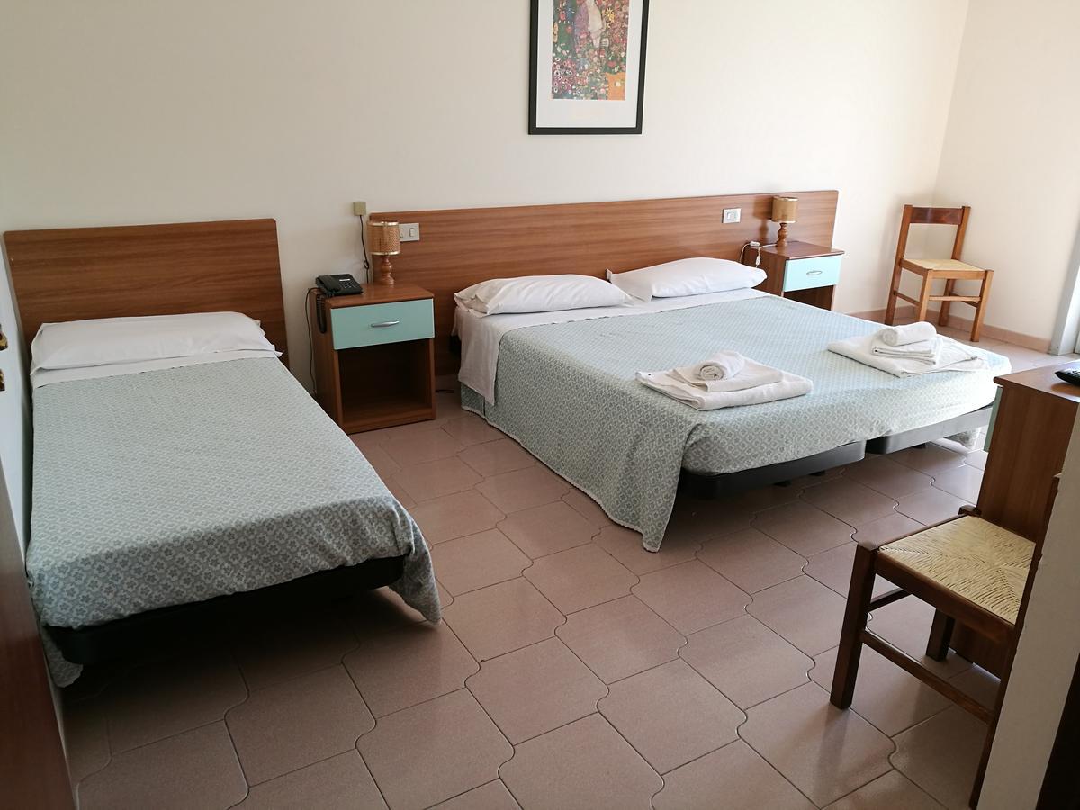Hotel Royal Cattafi San Filippo del Mela Buitenkant foto