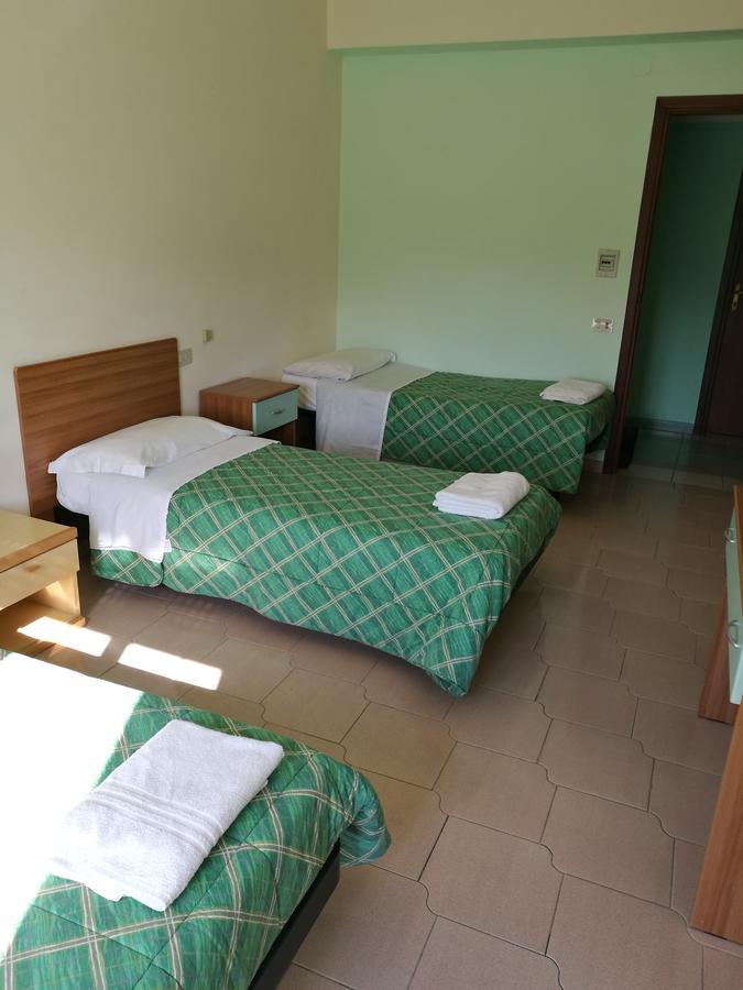 Hotel Royal Cattafi San Filippo del Mela Buitenkant foto